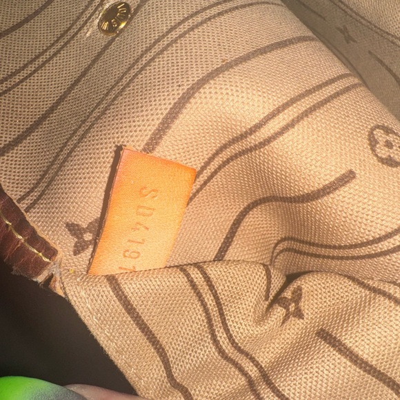 Authentic LV neverfull MM - Picture 3 of 5